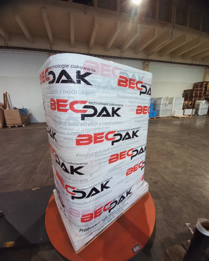 folia stretch z nadrukiem.
